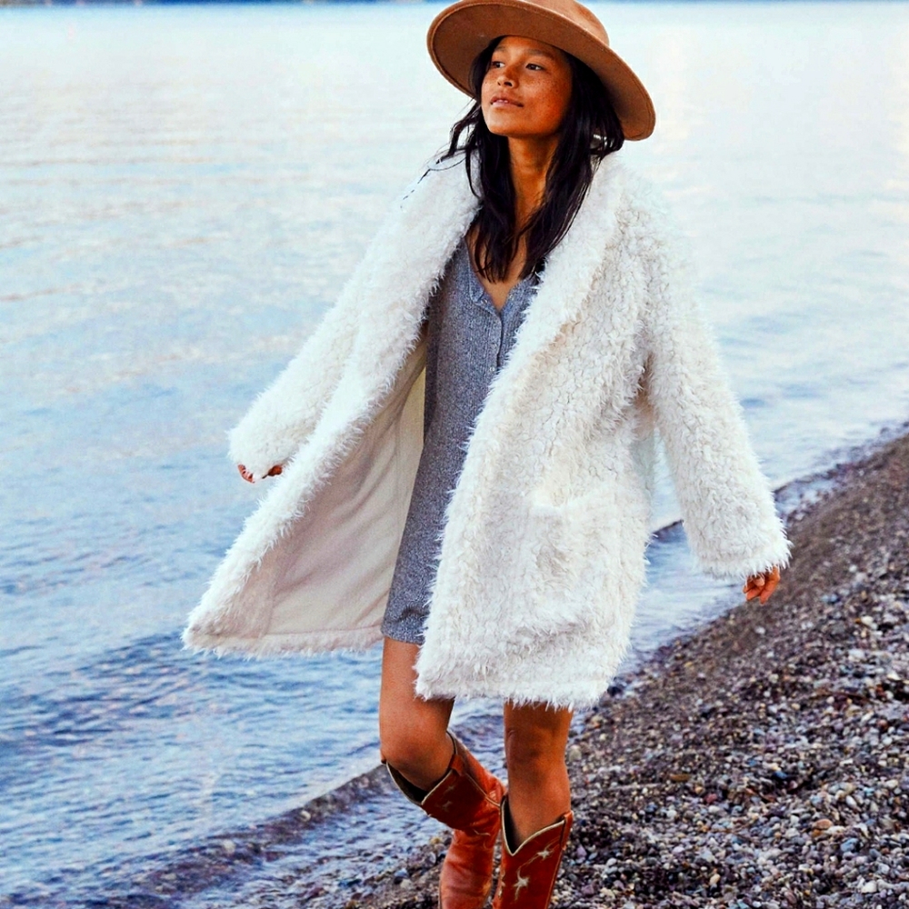 ***Sold*(*Aerie Sherpa Fuzzy Cardigan Coat